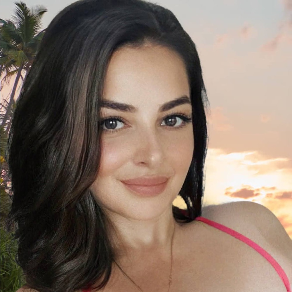 Meet your Posher, Nadine